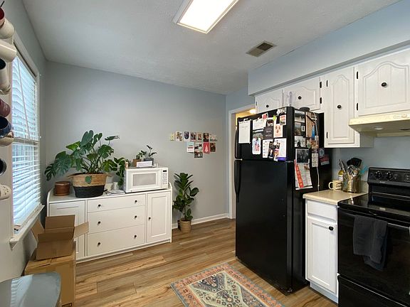 4th image of 807 Jared Dr APT 4