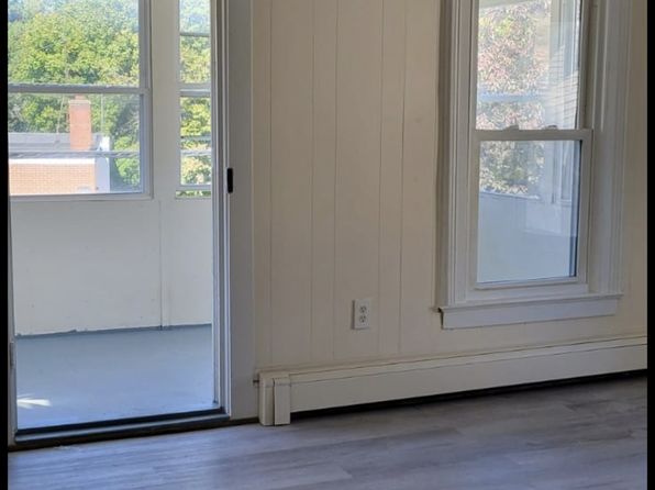 121 Main St #2