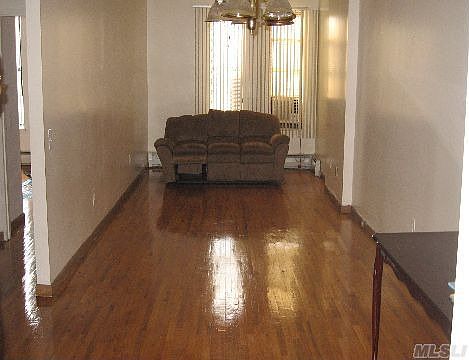 3rd image of 132 Saratoga Ave