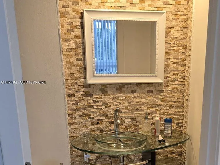 2715 N Ocean Blvd #2E — Photo 22