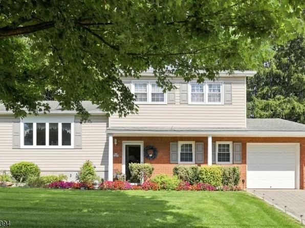 225 Seymour Rd, Hackettstown Town, NJ 07840