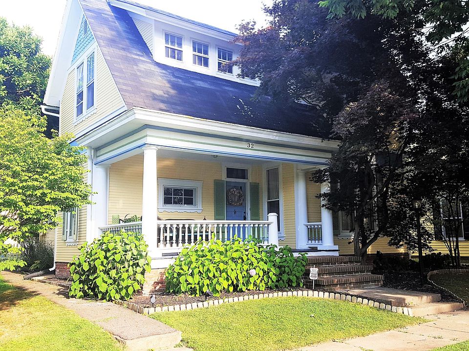 1st image of 32 N Woodland Ave