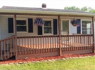 2313 Jackson St, Savanna, IL 61074