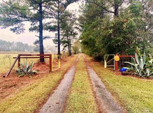 5401 Chestnut Rd, Molino, FL 32577