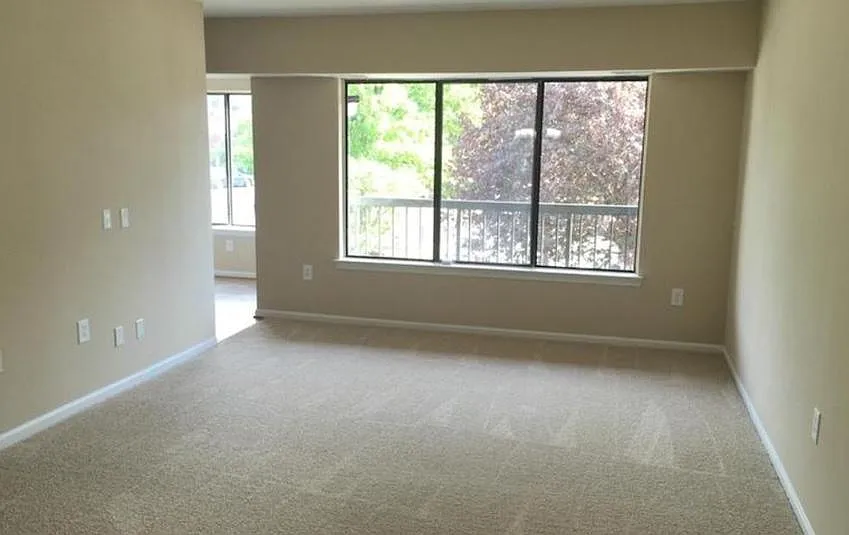 8383 Buttress Ln — Photo 2