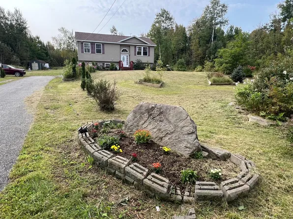 222 E Newport Road, Stetson, ME 04488