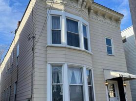 1625 6th Ave, Watervliet, NY