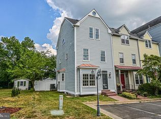 123 River Rd, Occoquan, VA 22125