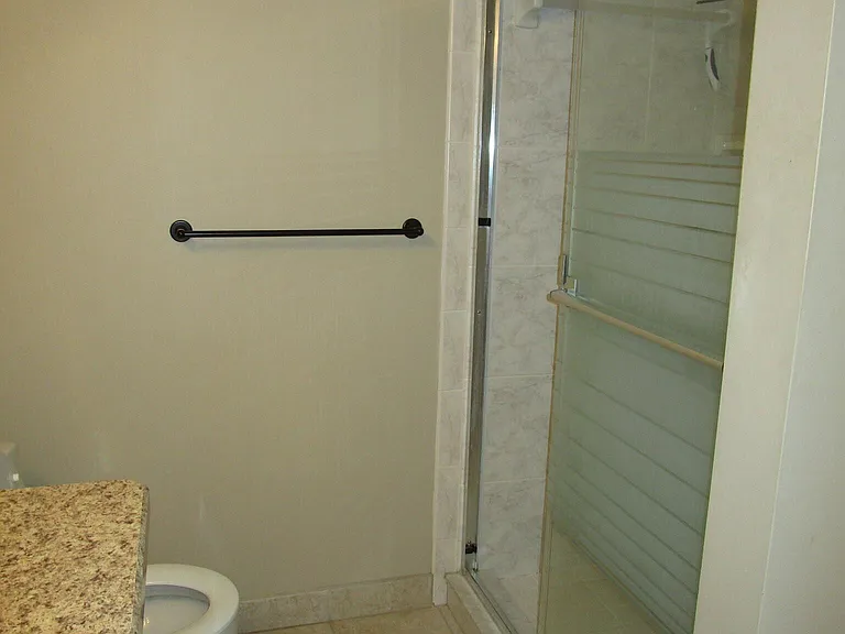285 107th Ave #606 — Photo 27