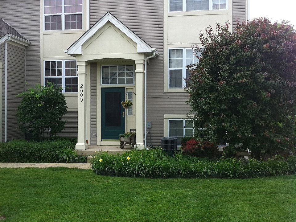 1st image of 2609 Canyon Dr