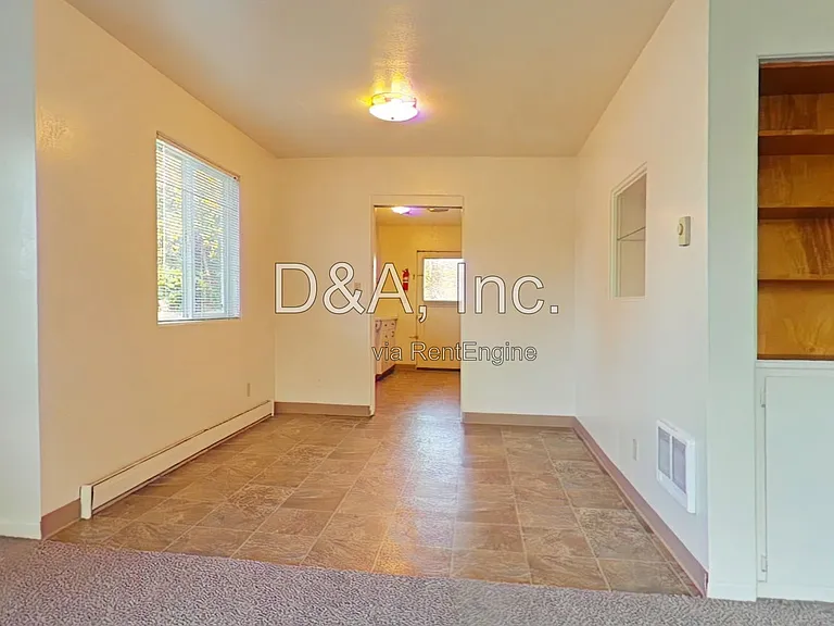 845 NW 10th St — Photo 4