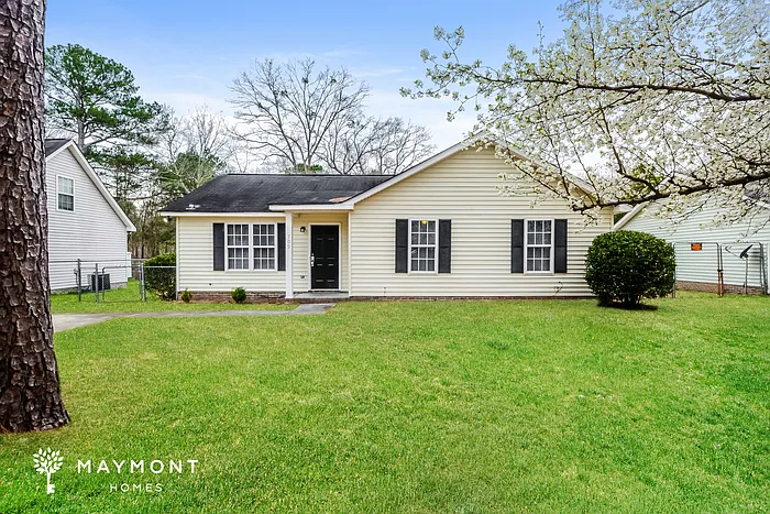 709 Rockhaven Dr — Photo 1