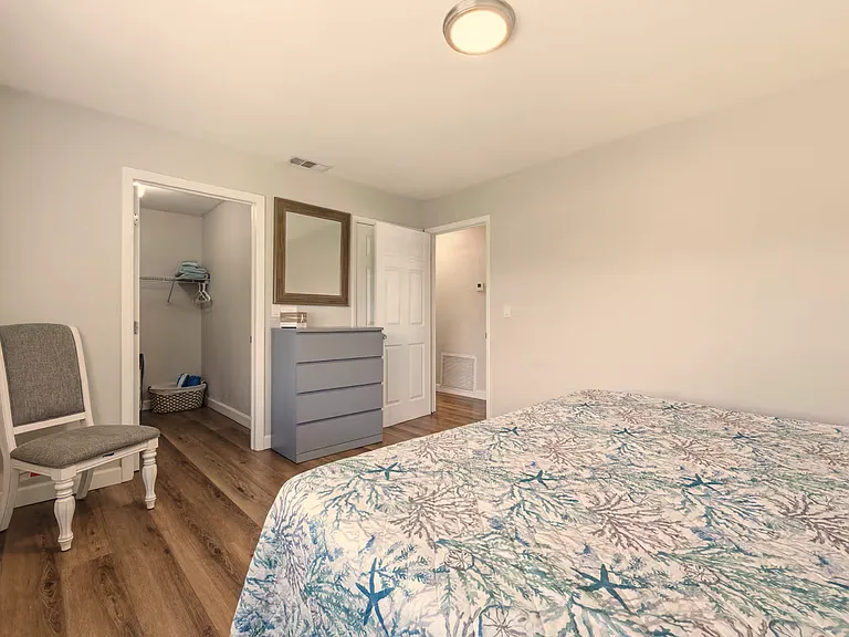 6881 Church St — Photo 13