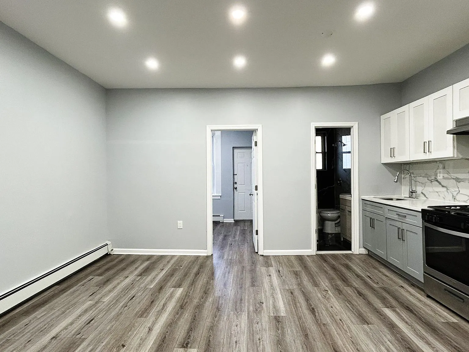 644 Kennedy Blvd — Photo 2