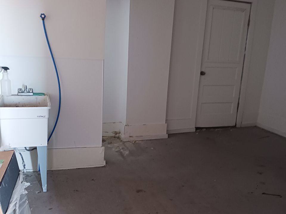 2nd image of 7 S Clinton St #11555338