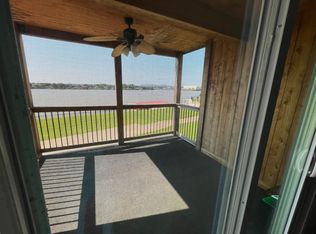 105 W Doyle St APT 17, Granbury, TX 76048