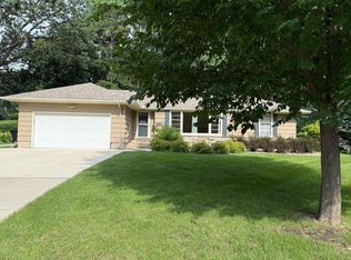 215 Maple Hill Rd, Hopkins, MN 55343