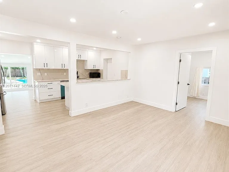 1508 Funston St — Photo 4