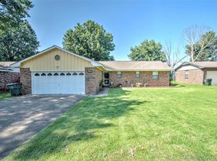 2206 Nebraska St, Muskogee, OK 74403