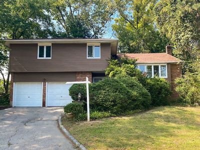 12 Piper Dr, Albertson, NY, 11507