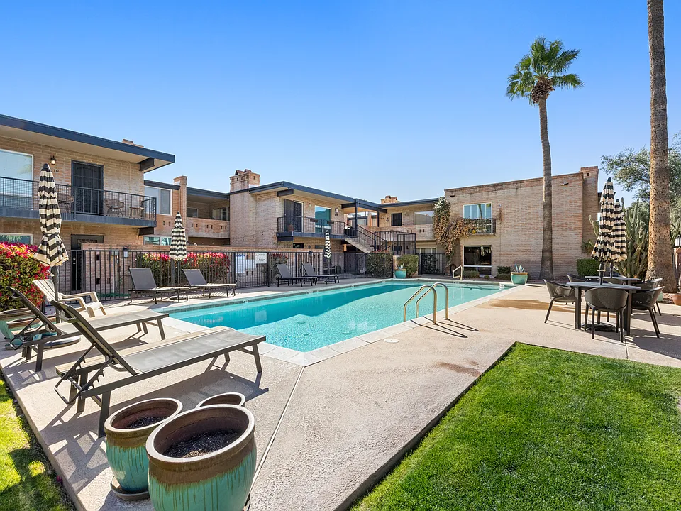 7401 E Northland Dr #6