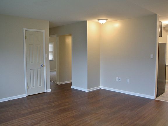 4th image of 5631 Lancaster St APT 4