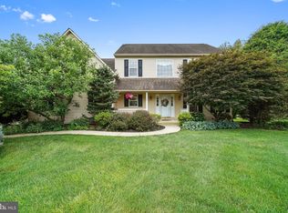 8 Songbird Cir, Glenmoore, PA 19343