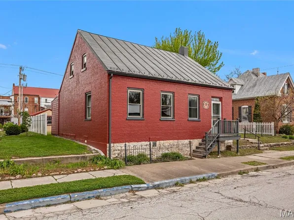 117 E 5th St, Hermann, MO 65041