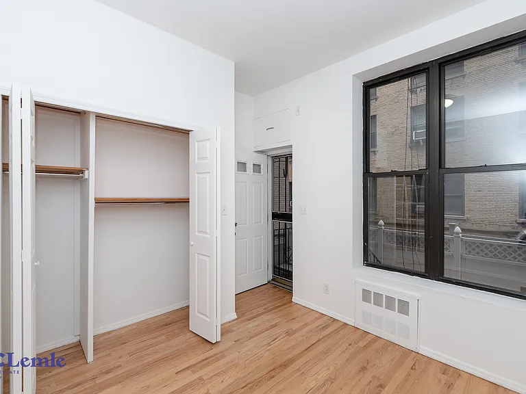 305 E 78th St #1D — Photo 6
