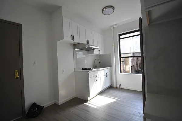 Rented by Wyllie Real Estate | media 7