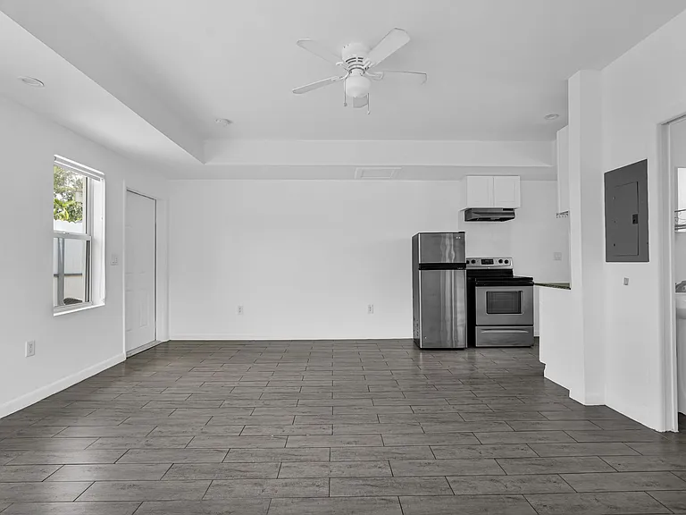 529 NW 88th St #3 — Photo 5