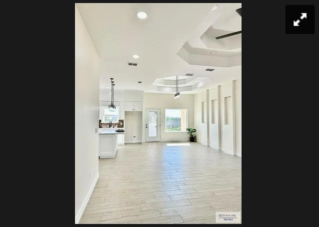 3 bed, 1700 sqft, $2,300 — Photo 2