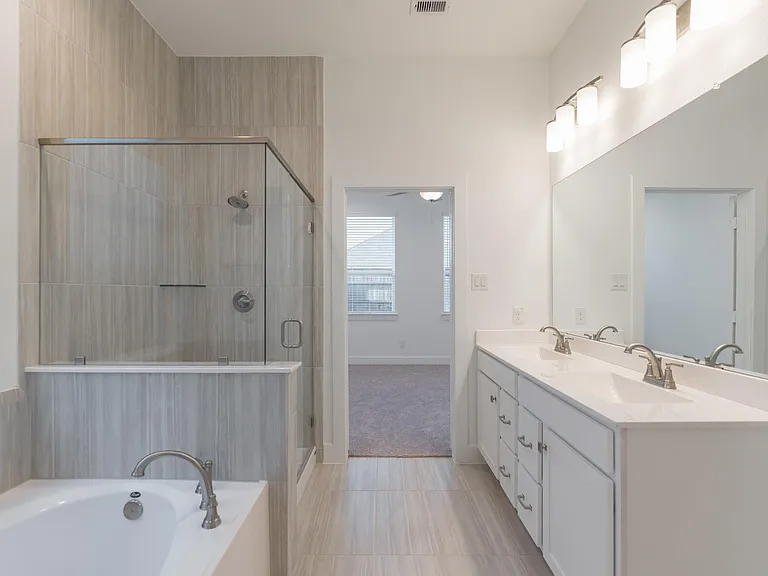 10747 Pine Pink — Photo 16