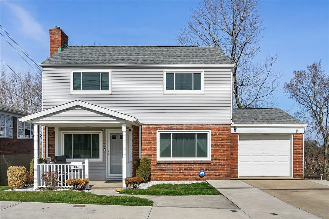 137 Audrey Dr photo 1