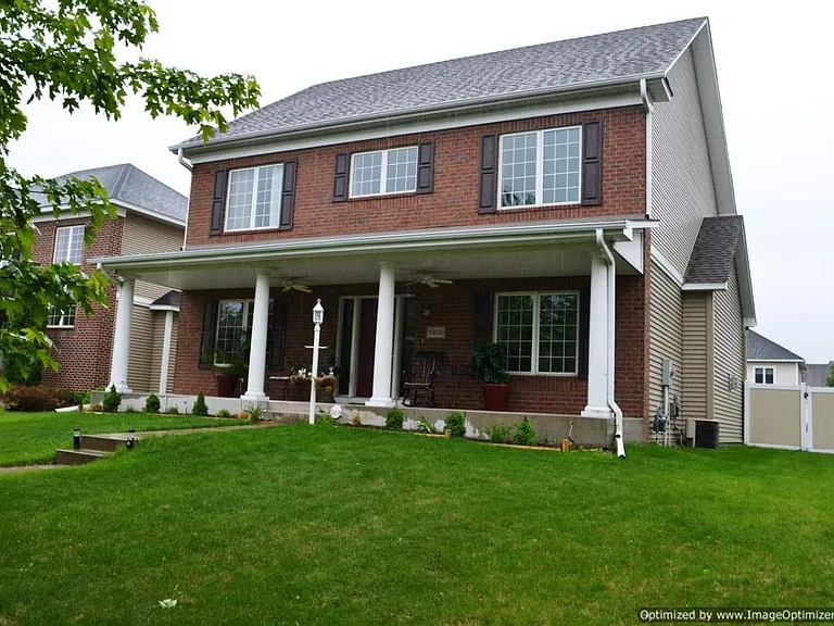 11838 S Lake Blvd NE — Photo 21