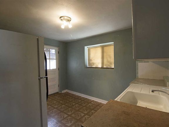 5th image of 308 Camino Del Sol