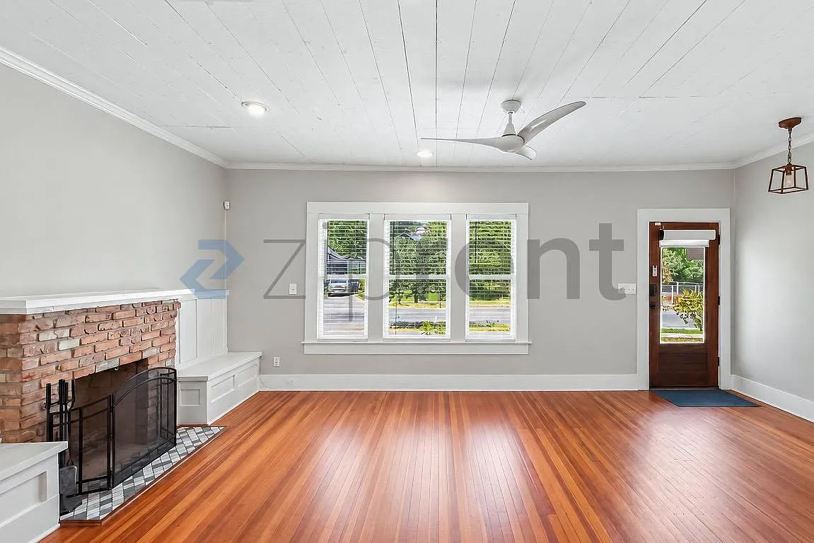3 bed, 1420 sqft, $2,850 — Photo 4