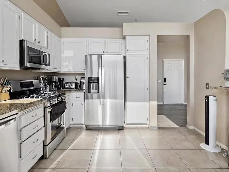 9693 El Rio Ln — Photo 3