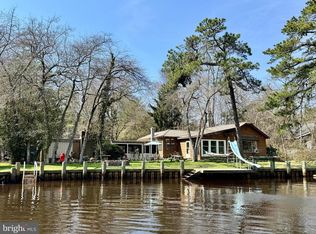 4670 Riverside Dr, Hammonton, NJ 08037