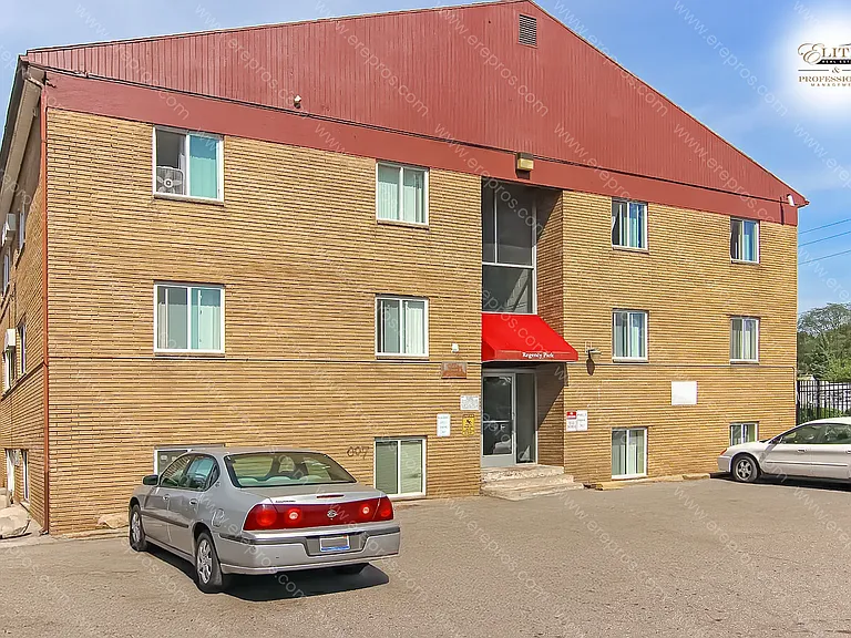 9601 Greenfield Rd — Photo 7