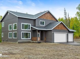 6136 N Snowflower Ln, Palmer, AK 99645