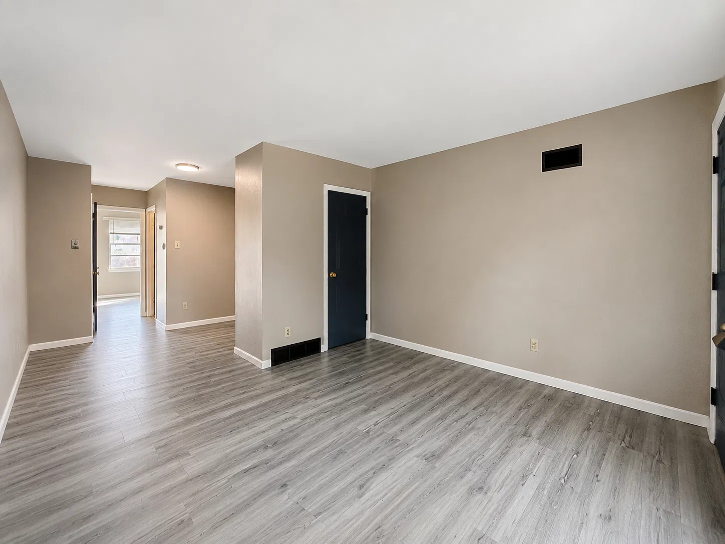 3100 Arsenal St — Photo 2