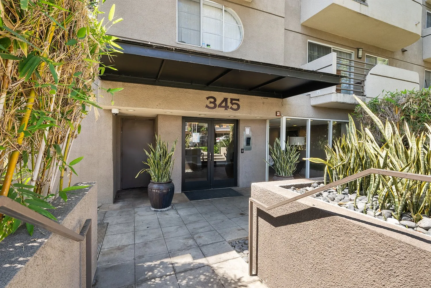 1 bed, 540 sqft, $1,800 — Photo 1