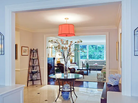 Sold by Sotheby's International Realty | media 2