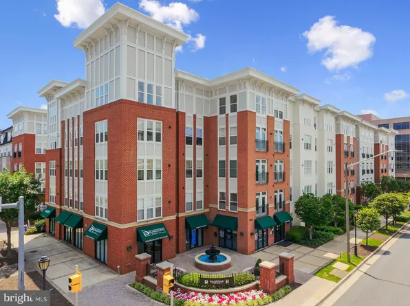 2665 Prosperity Ave APT 310, Fairfax, VA 22031