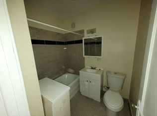 PPP Linder 3905, Chicago, IL 60641