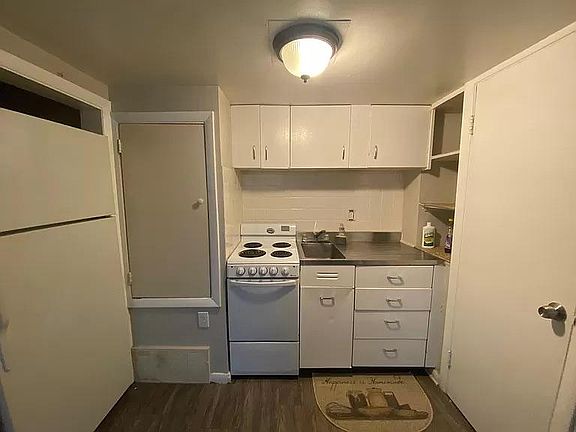 4th image of 18923 Hilliard Blvd #2B
