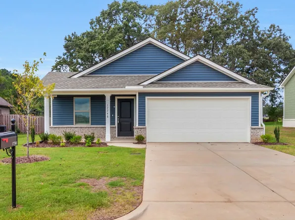 17748 Emma Jo Ln, Athens, AL 35611