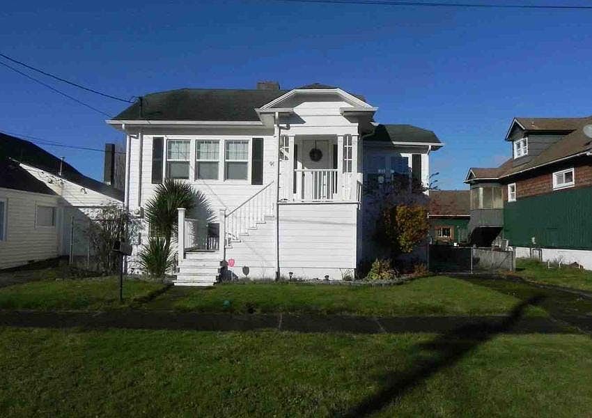 1st image of 908 1st St