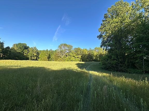 3rd image of 15 Long Hollow Acres